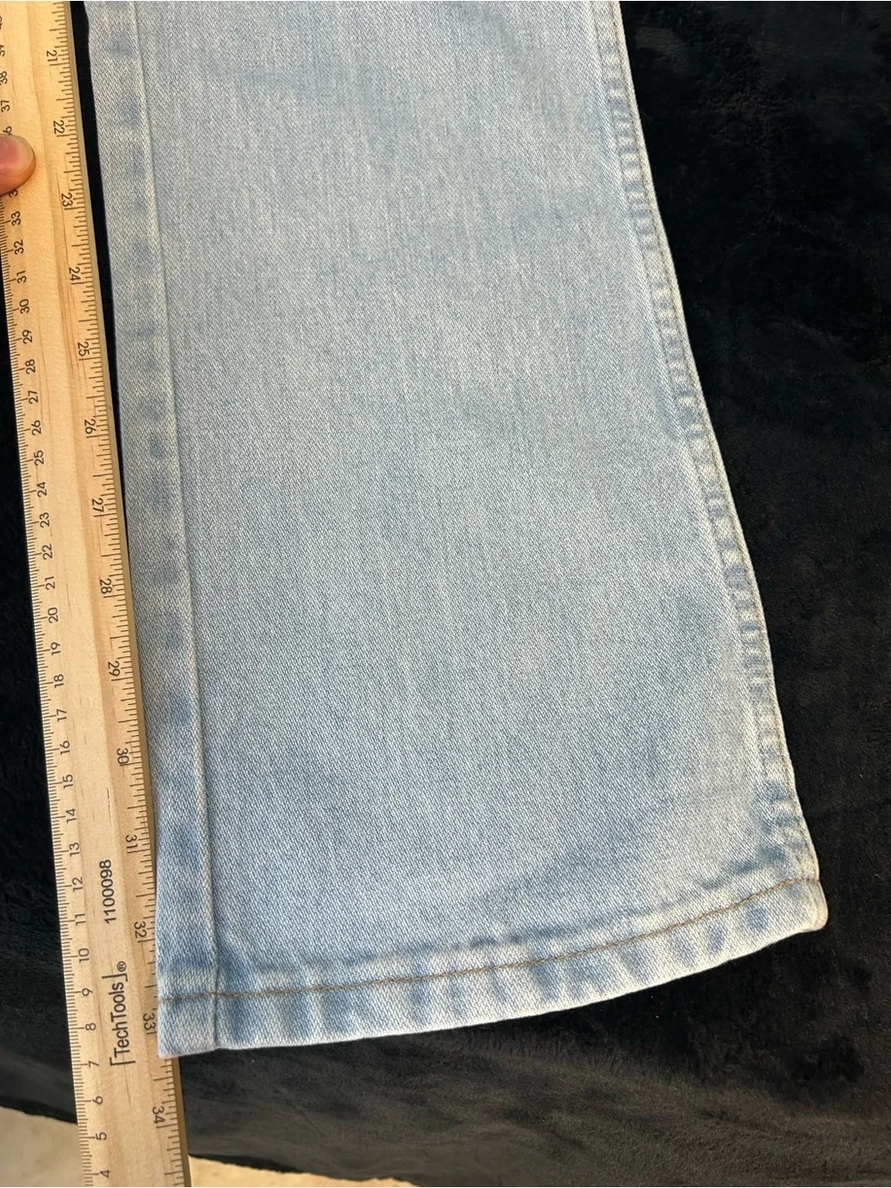 Wrangler 936 Cowboy Cut Slim Fit Jeans Men's 100% Cotton Light Wash Size 29x32